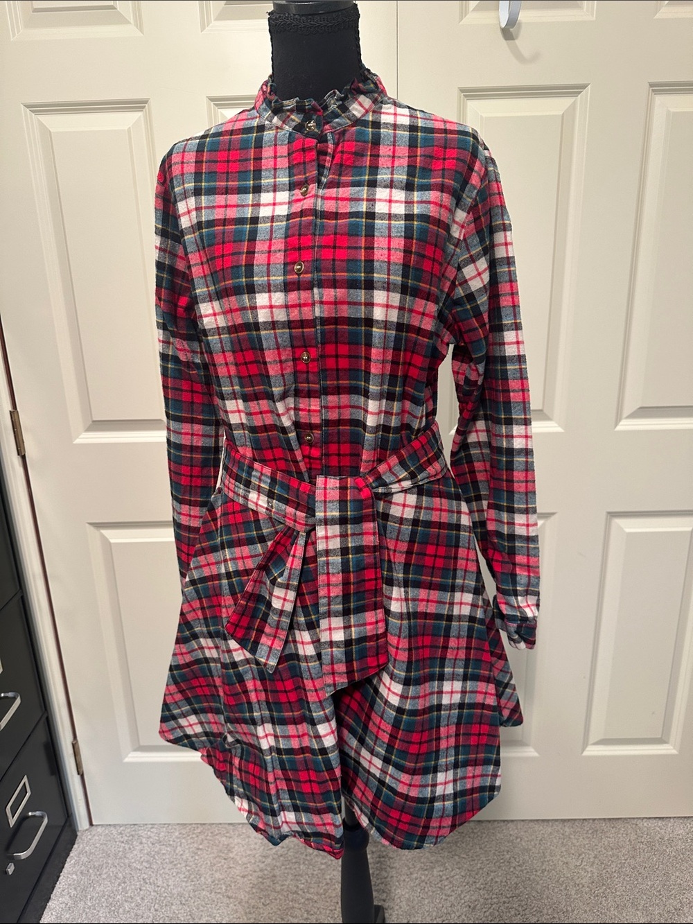 Kiel James Patrick Red Black White Plaid Tie-Waist Long Sleeve Dress